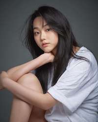 ミナ（1999年生）の画像