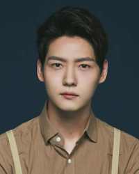 キム・ドンソク（1990年）の画像
