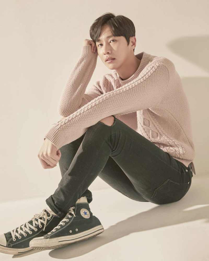 イ・ミョンフンの画像