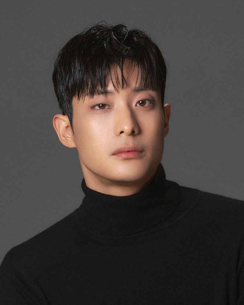 イ・ミョンロの画像